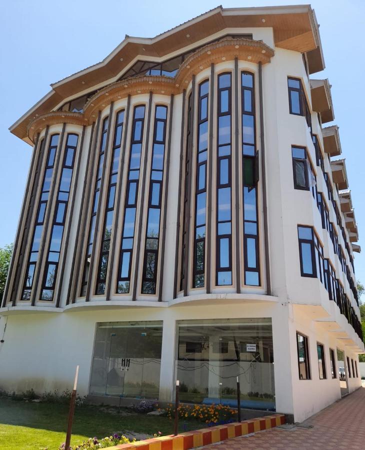 Hotel Zoon Dabb Srinagar Airport Kashmir Srīnagar Exterior foto