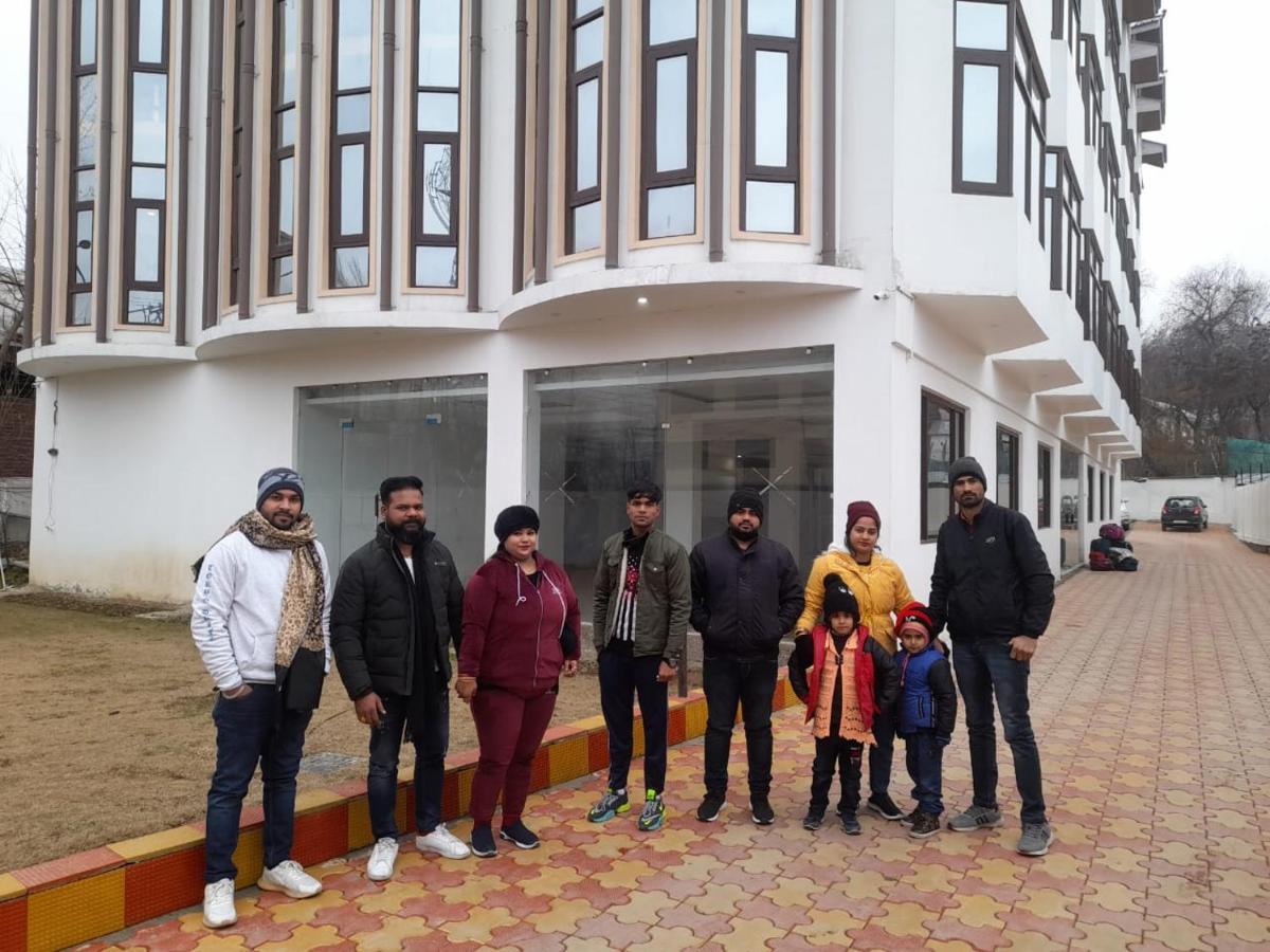 Hotel Zoon Dabb Srinagar Airport Kashmir Srīnagar Exterior foto