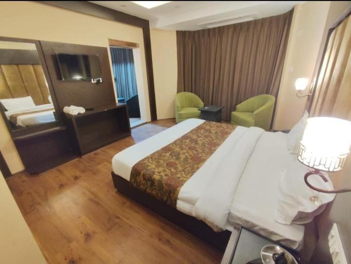 Hotel Zoon Dabb Srinagar Airport Kashmir Srīnagar Exterior foto